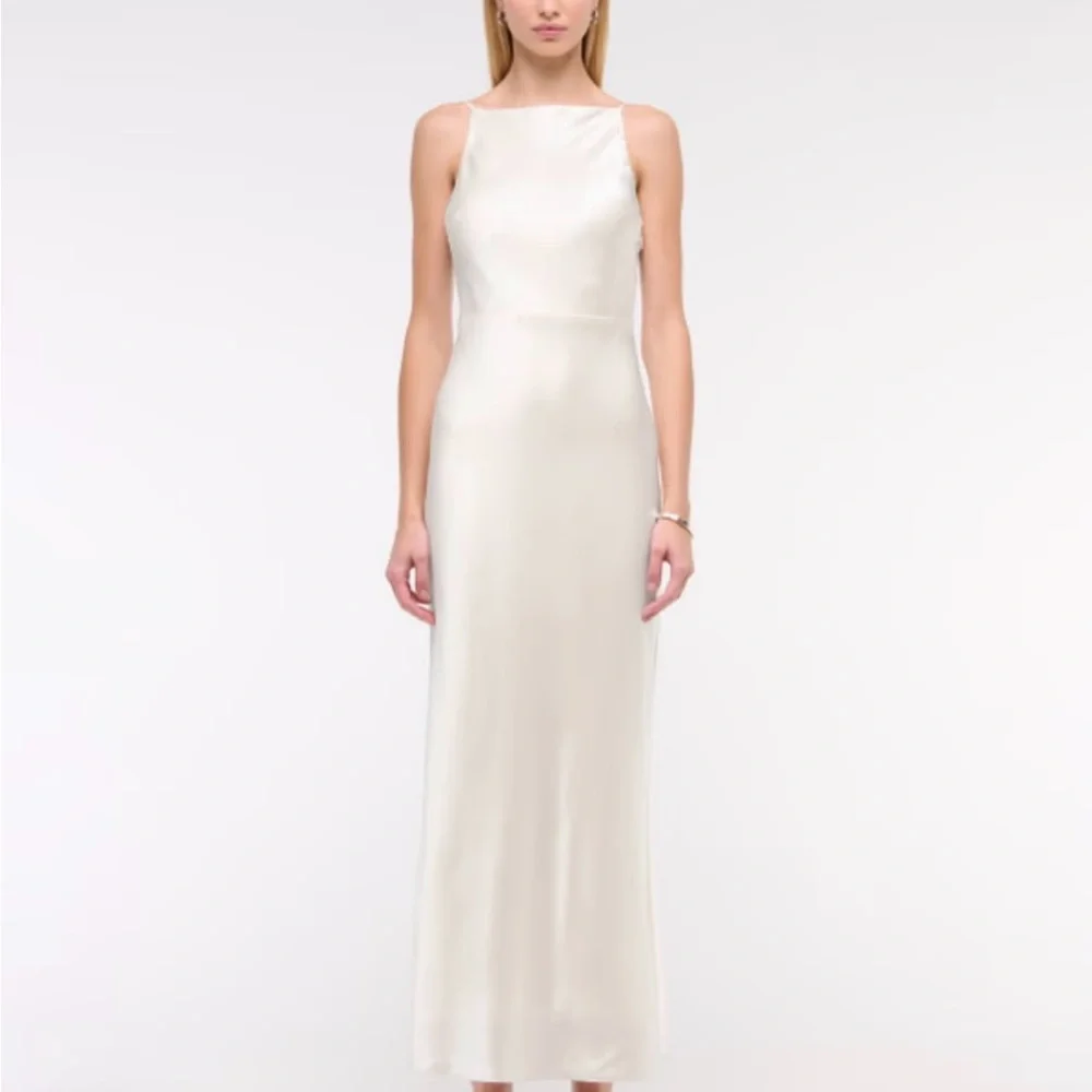 Abercrombie & Fitch chic white